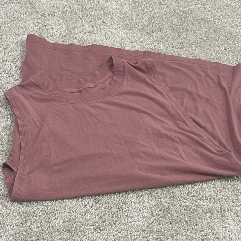 #41 lululemon athletica Mauve Muscle Tee